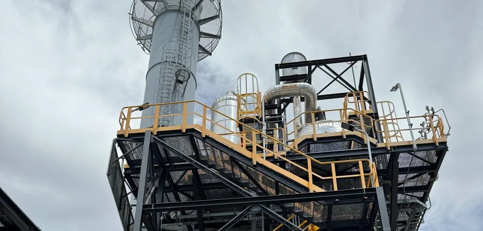 Proyamar-proyectos-Ducteria-y-extractores-de-gases-en-area-de-laboratorio